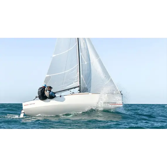 Beneteau First 18 SE, 3 image Beneteau First 18 SE, 3 image