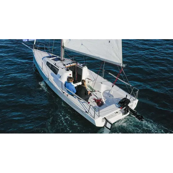 Beneteau First 24, 4 image Beneteau First 24, 4 image