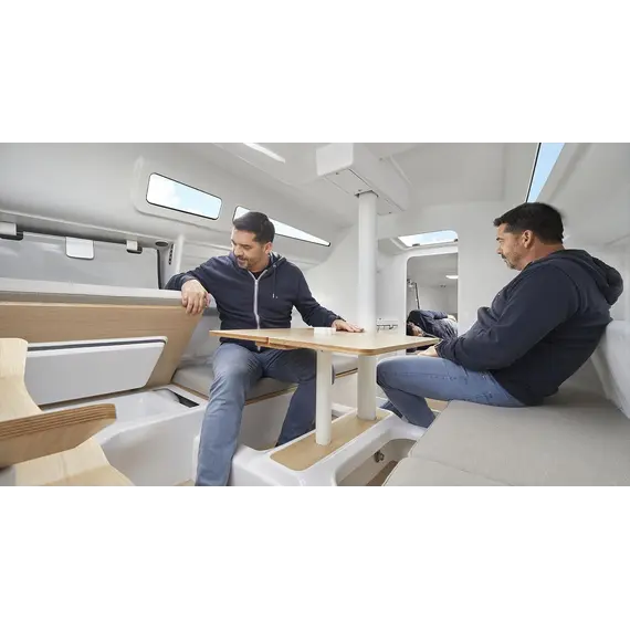 Beneteau First 27, 4 image Beneteau First 27, 4 image