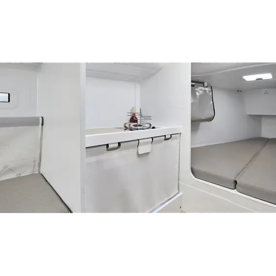 Beneteau First 27, 6 image Beneteau First 27, 6 image