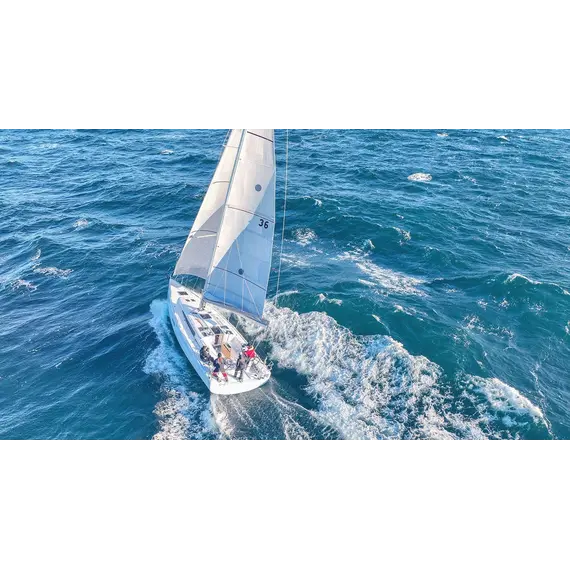 Beneteau First 36, 4 image Beneteau First 36, 4 image