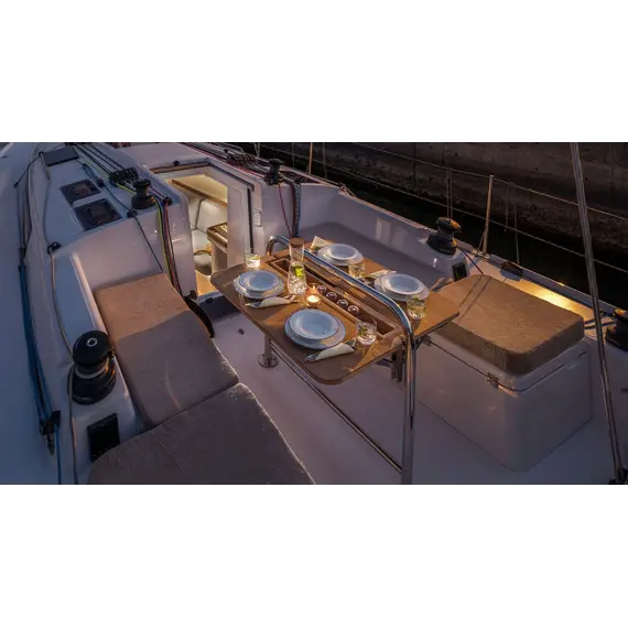 Beneteau First 36, 9 image Beneteau First 36, 9 image