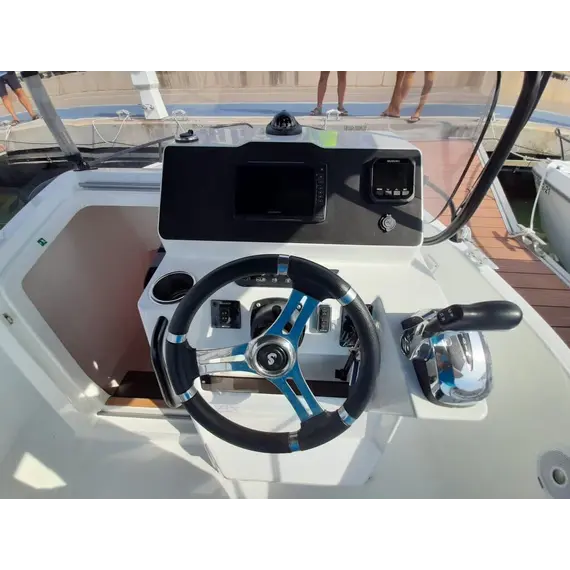 Beneteau Flyer 7 SPACEdeck, 5 image Beneteau Flyer 7 SPACEdeck, 5 image