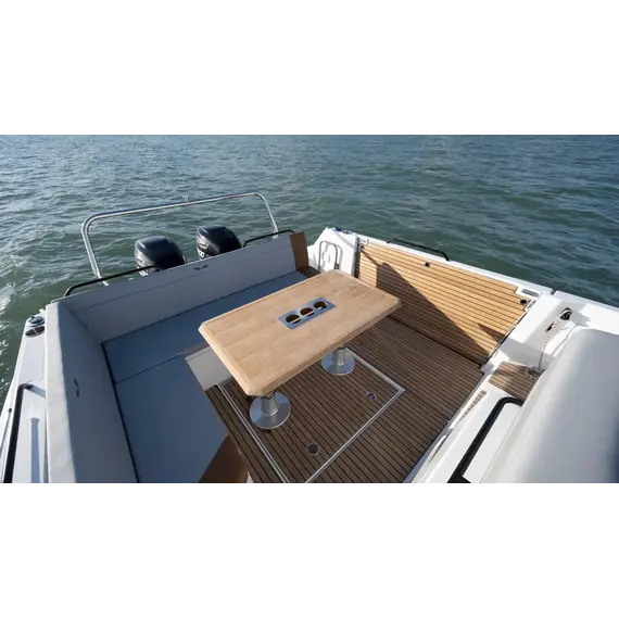 Beneteau Flyer 9 SUNdeck, 12 image Beneteau Flyer 9 SUNdeck, 12 image