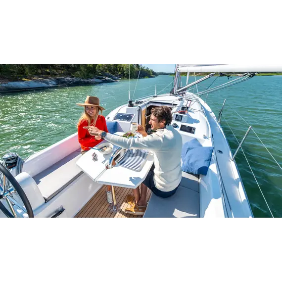 Beneteau Oceanis 30.1, 8 image Beneteau Oceanis 30.1, 8 image