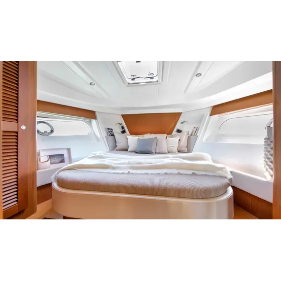 Beneteau Swift Trawler 35, 15 image Beneteau Swift Trawler 35, 15 image