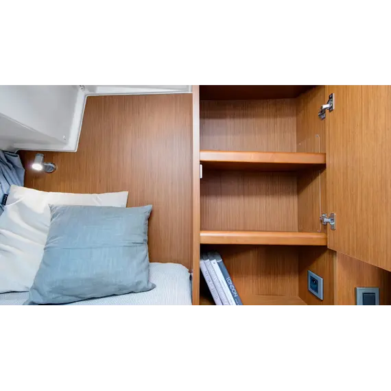 Beneteau Swift Trawler 35, 18 image Beneteau Swift Trawler 35, 18 image