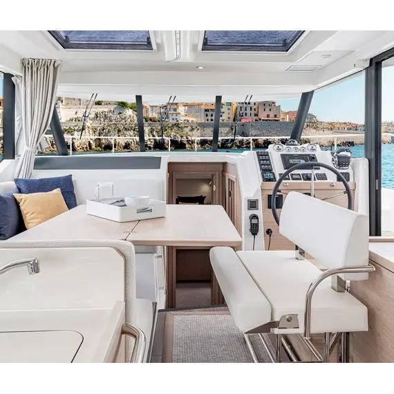 Beneteau Swift Trawler 41 Berline, 9 image Beneteau Swift Trawler 41 Berline, 9 image