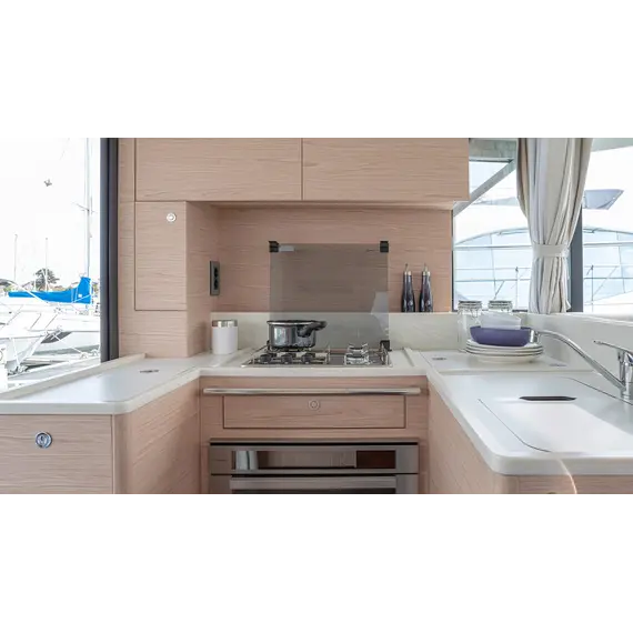 Beneteau Swift Trawler 41 Berline, 16 image Beneteau Swift Trawler 41 Berline, 16 image