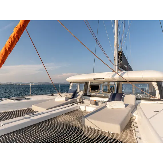 Excess 12, 7 image Excess 12, 7 image