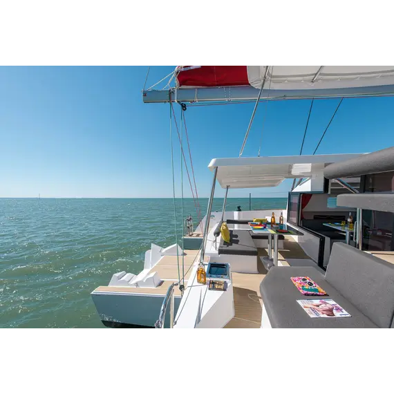 Trimaran Neel 43, 13 image Trimaran Neel 43, 13 image