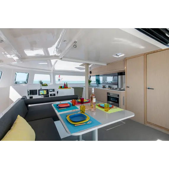 Trimaran Neel 43, 24 image Trimaran Neel 43, 24 image