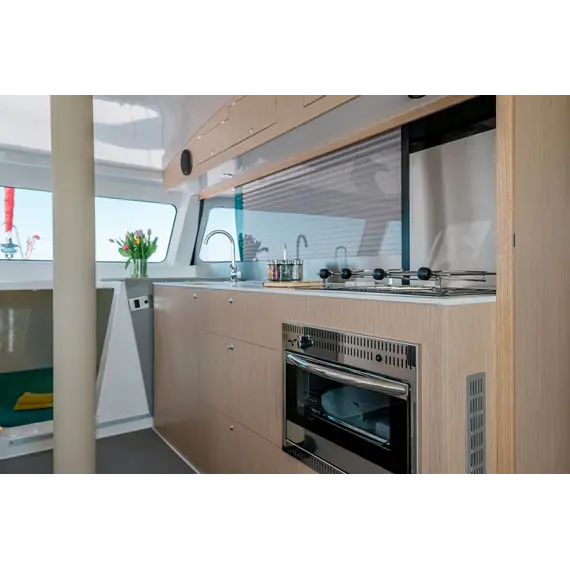 Trimaran Neel 43, 33 image Trimaran Neel 43, 33 image