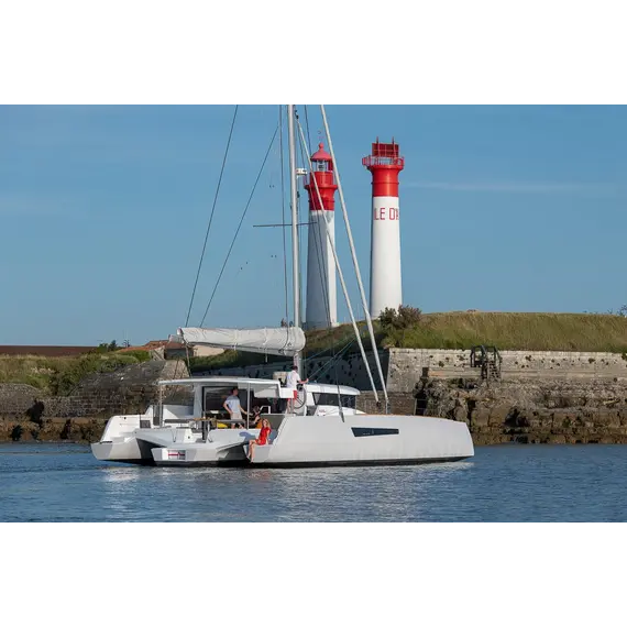 Trimaran Neel 47, 4 image Trimaran Neel 47, 4 image