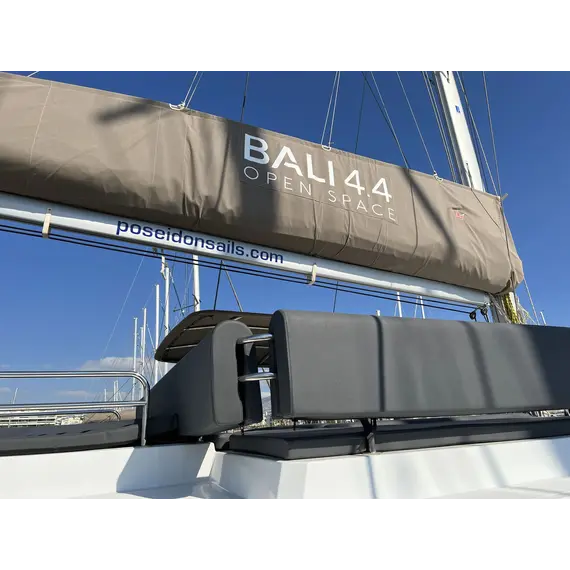 Bali 4.4, 9 image Bali 4.4, 9 image