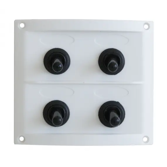 Panneau de circuit avec 4 interrupteurs