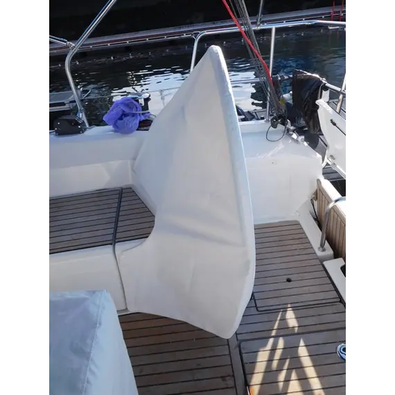 Starboard wheel cover - PVC comfort OCEANIS 40.1 (2020)