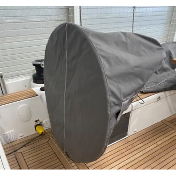 Couvercle de roue tribord - PVC Comfort OCEANIS YACHT 60 (2022)