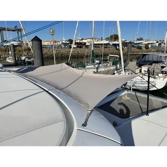 Toile d'ombrage pour le pont avant - LAGOON 46 (2018), 2 image