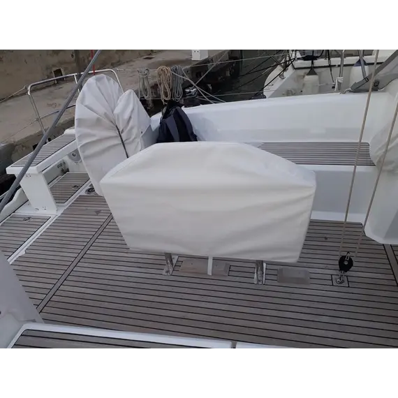 Cockpit table cover - PVC comfort OCEANIS 38.1 (2017)