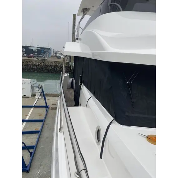 Rideaux extérieurs - PVC confort SWIFT TRAWLER 48 (2022), 2 image Rideaux extérieurs - PVC confort SWIFT TRAWLER 48 (2022), 2 image