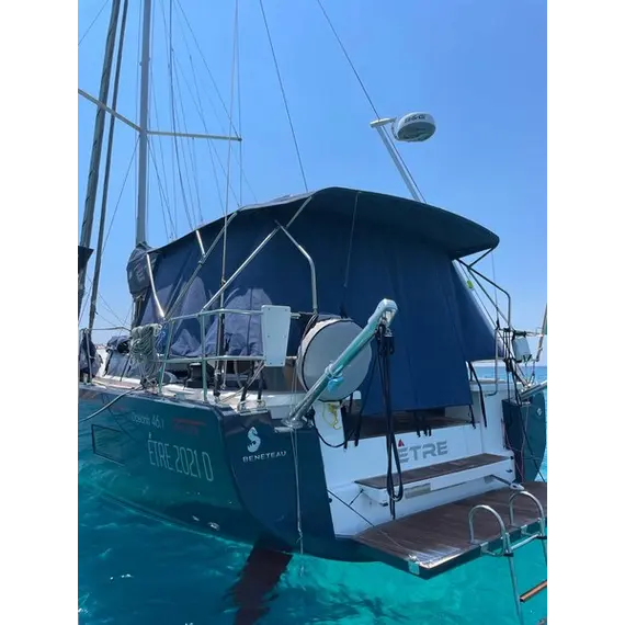 Panneaux latéraux de protection solaire en maille solaire - OCEANIS 46.1 (2018)