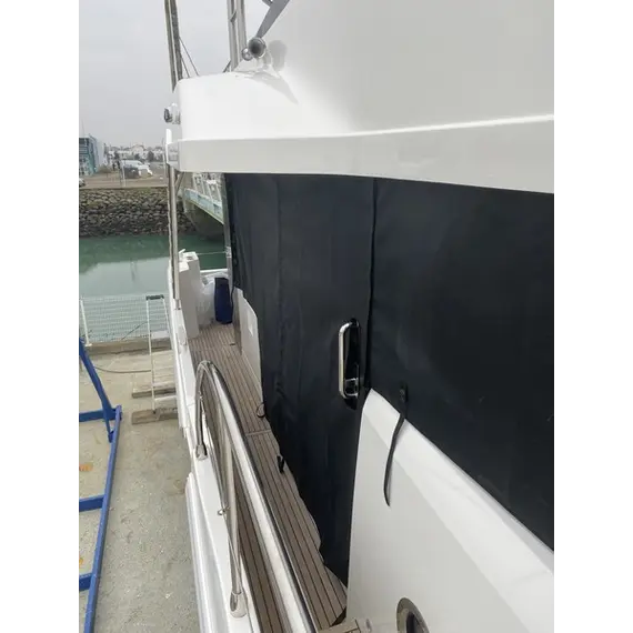 Rideaux extérieurs en maille - Acrylique SWIFT TRAWLER 48 (2022), 2 image Rideaux extérieurs en maille - Acrylique SWIFT TRAWLER 48 (2022), 2 image