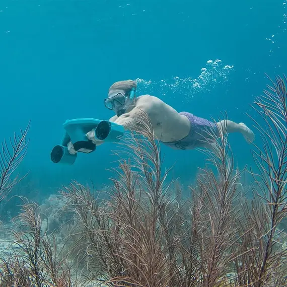 Jobe Infinity Seascooter Package, 12 image Jobe Infinity Seascooter Package, 12 image