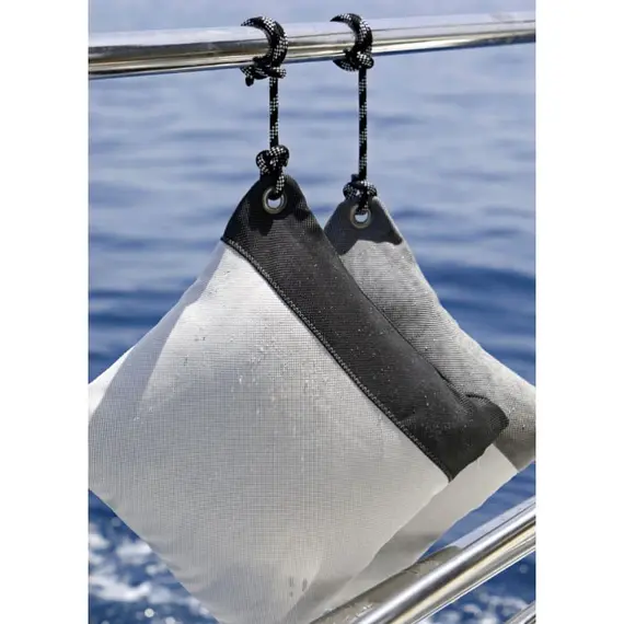 Ensemble de 2 coussins - Gris-blanc, Couleur: White and grey, 2 image Ensemble de 2 coussins - Gris-blanc, Couleur: White and grey, 2 image