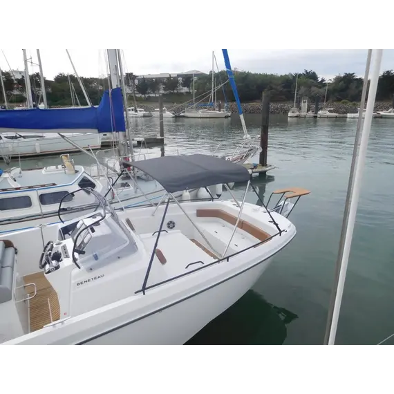 Bimini avant - Flyer 9 SPACEdeck (2021)