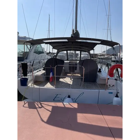 Barreur biminitop - FIRST 44 (2023), 2 image Barreur biminitop - FIRST 44 (2023), 2 image