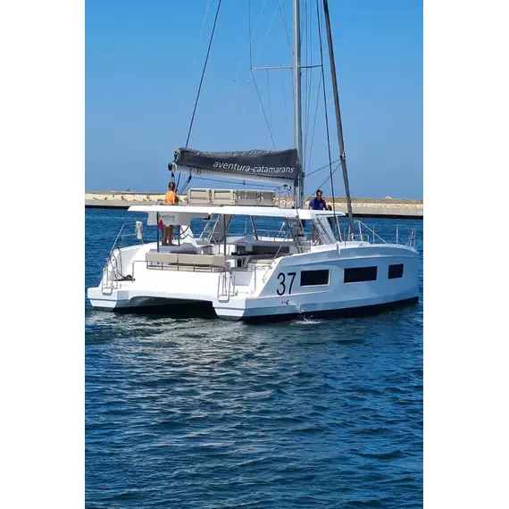 Aventure 37 DC, 2 image Aventure 37 DC, 2 image