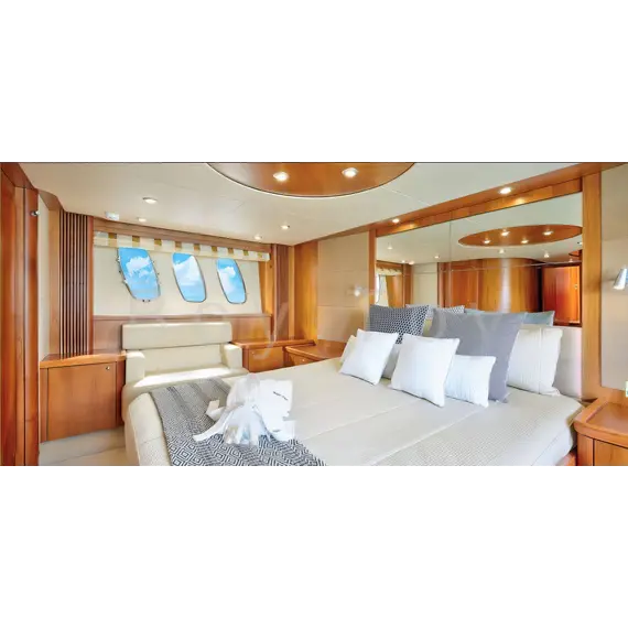 Sunseeker Predator 72 (“BOY TOY”2008), 9 image Sunseeker Predator 72 (“BOY TOY”2008), 9 image
