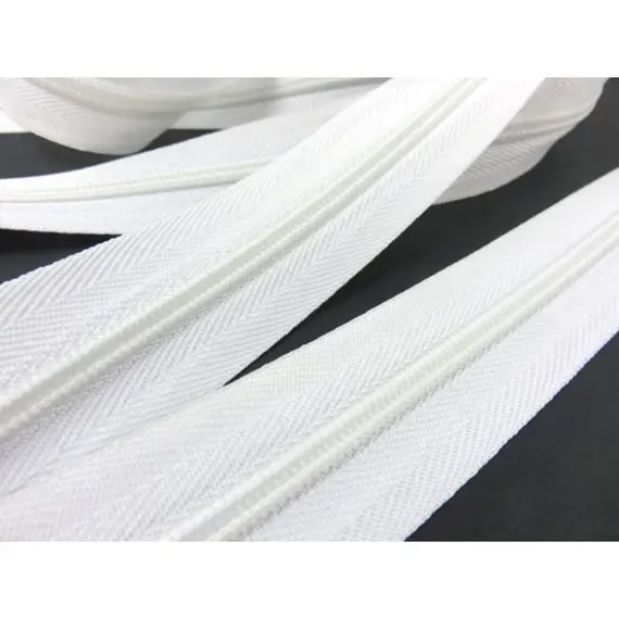 White Nylon 10mm Spiral Zipper with Metal Slider - 1.5m