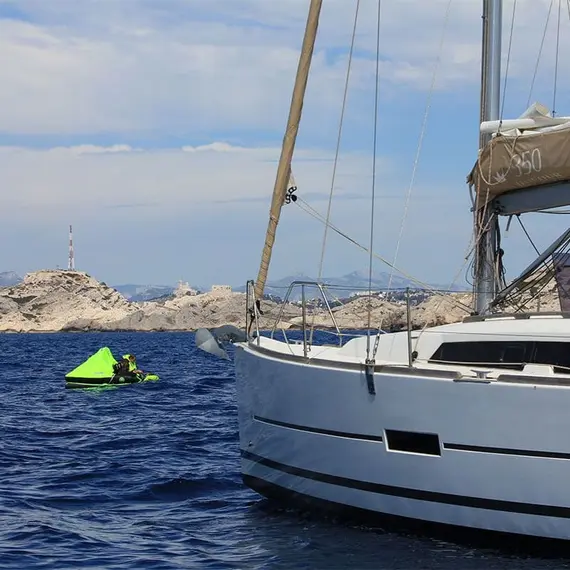 Hero Offshore International Liferaft - 8P - Valise, Persons: 8, Package: Bag, 3 image