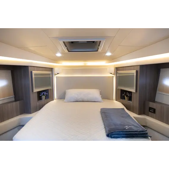 Regal 42 Fly (2021 / 2 cabins), 17 image Regal 42 Fly (2021 / 2 cabins), 17 image